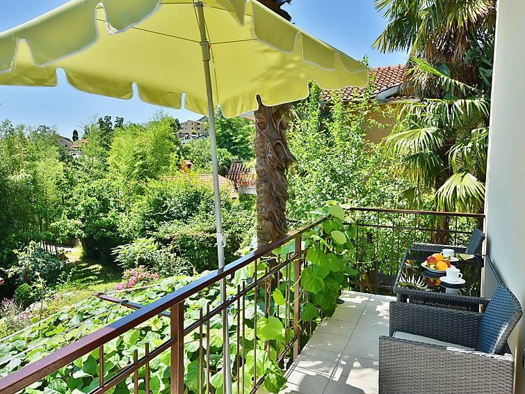 Garden Apartment